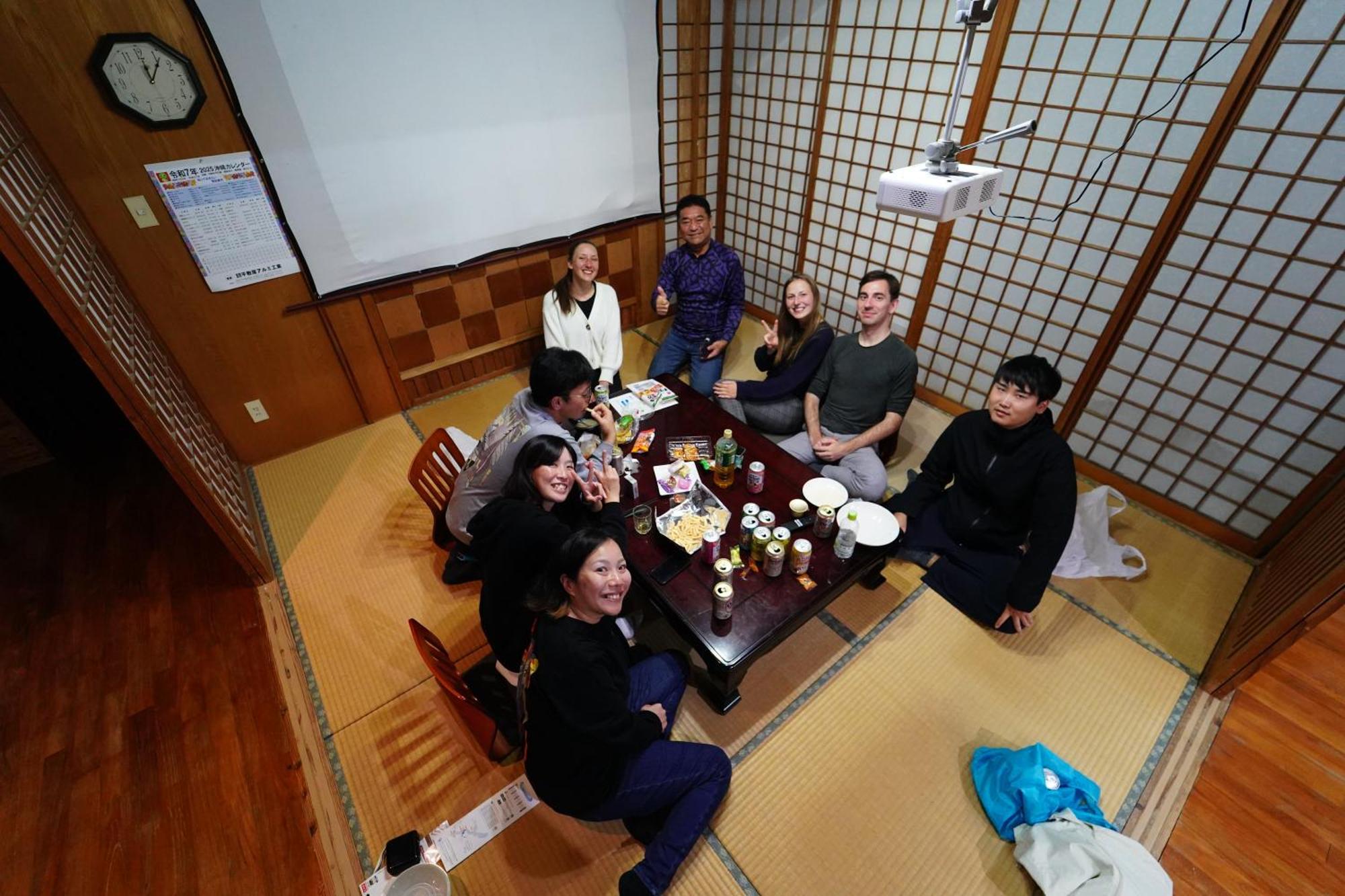 ゲストハウスuyokinawa Uruma Buitenkant foto